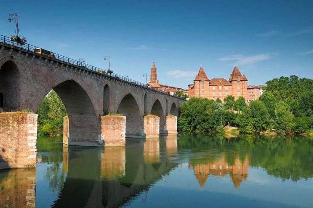 Le Theatre, Coeur De Ville Montauban Zewnętrze zdjęcie